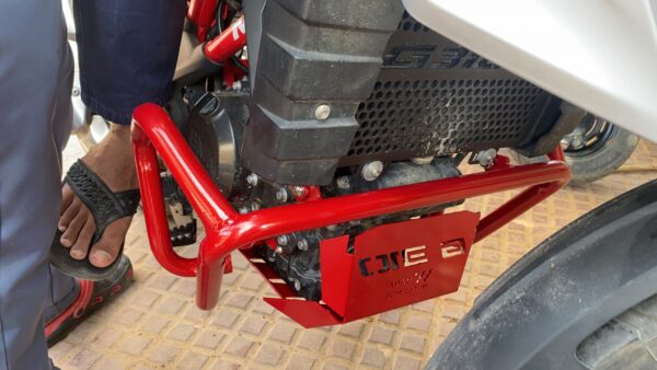 RED LOWER CRASH GUARD WITH BASEPLATE RED FOR 310 GS & 310 R - Image 2
