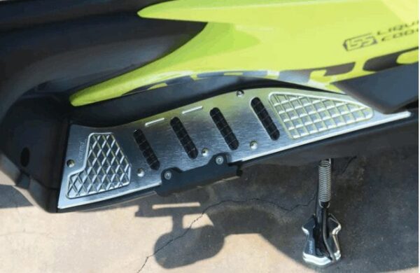 YAMAHA AEROX ACCESSORIES INDIA YAMAHA AEROX BOARD FOOTREST ALUMINIUM GENMA - Image 4